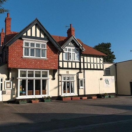 Hq Pencadlys Hotel Prestatyn Exterior foto